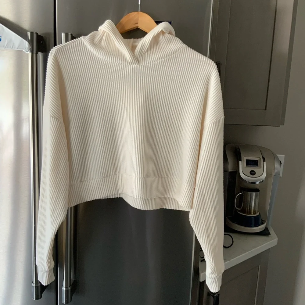 Women's Cream Hoodie Top and matching pants - Picture 5 of 9